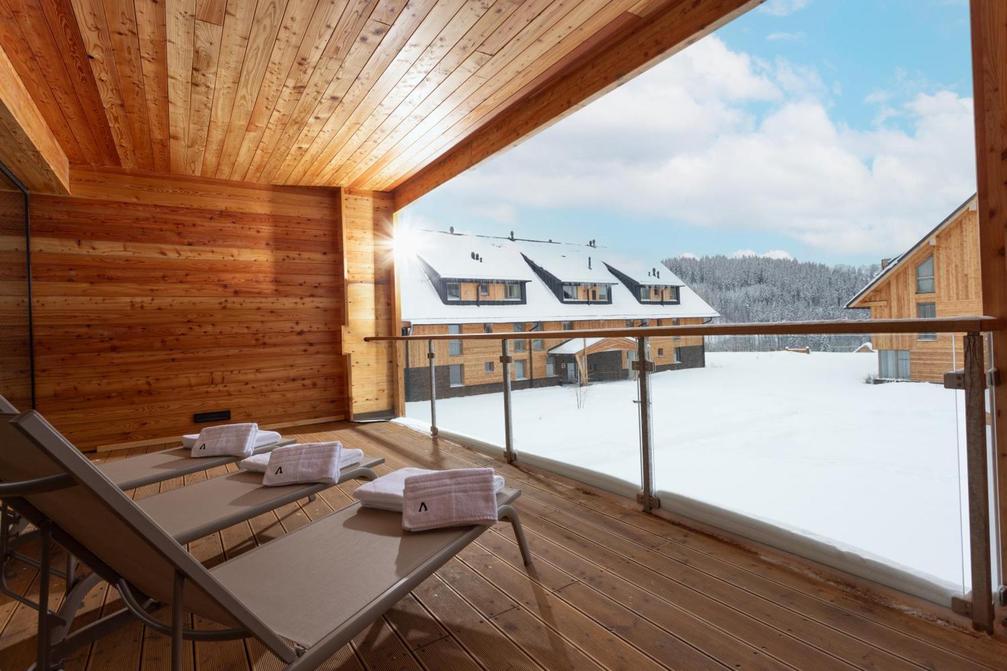 Aldrov Aparthotel 4*